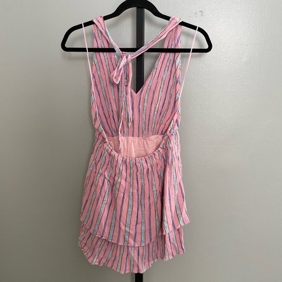 Day & Moon V Neck Smocked Striped Mini Dress Romper Size Small - Picture 2 of 5